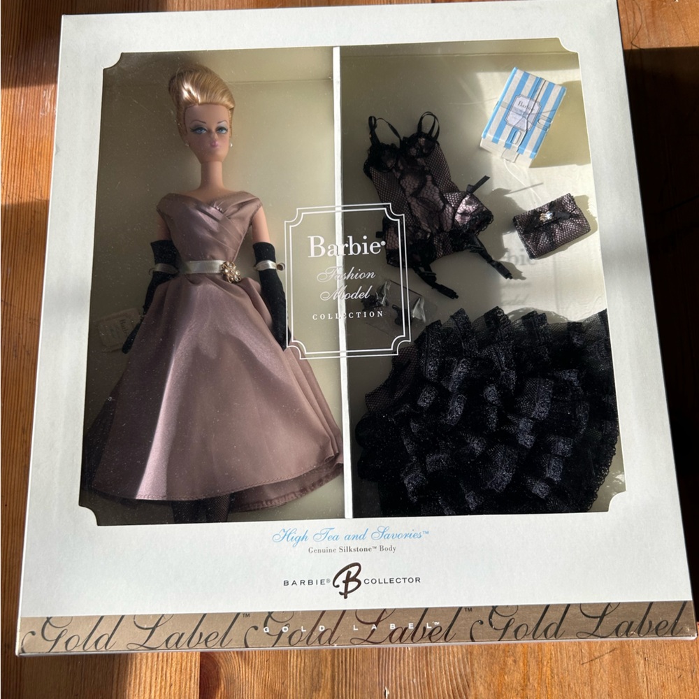 Silkstone Barbie High Tea and Savouries BFMC NRFB Gold Label
